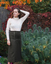 Load image into Gallery viewer, Thyme Turtleneck