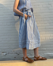 Load image into Gallery viewer, Lily Skirt