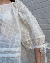 Load image into Gallery viewer, Hyacinth Blouse