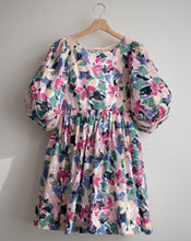 Load image into Gallery viewer, Peony Dress
